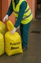Aumento della frequenza di raccolta della plastica nei mesi estivi